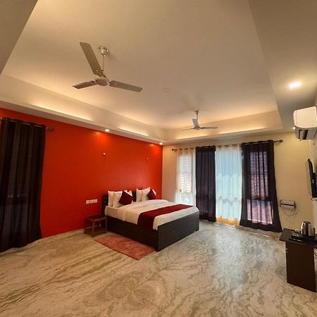 Hl Grand Hotel لاكناو المظهر الخارجي الصورة