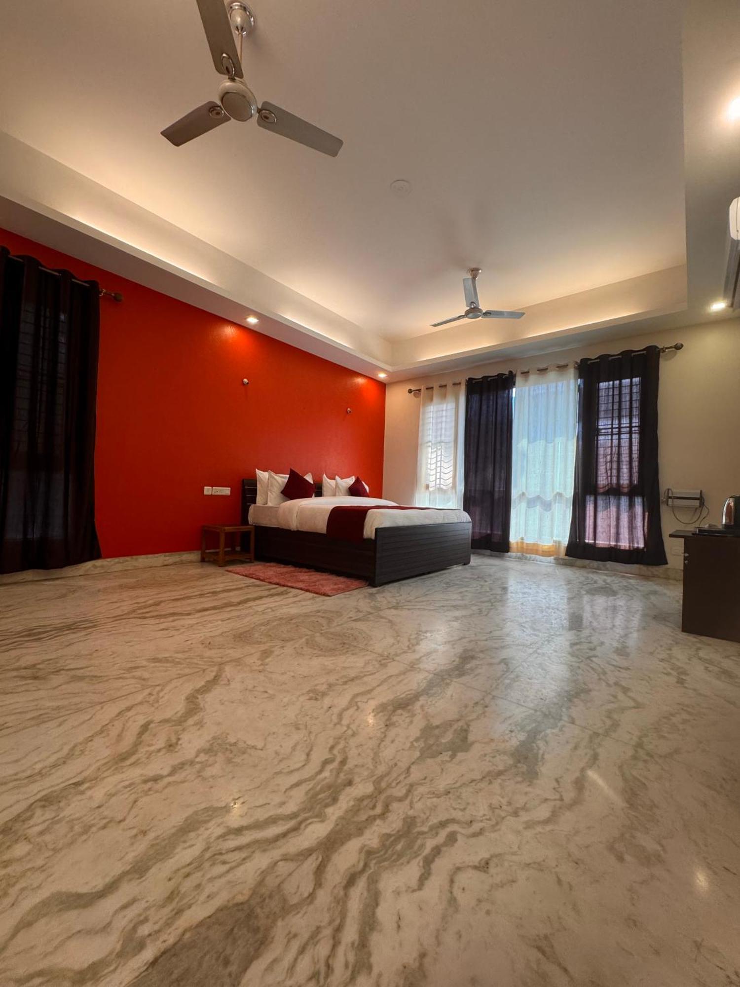 Hl Grand Hotel لاكناو المظهر الخارجي الصورة